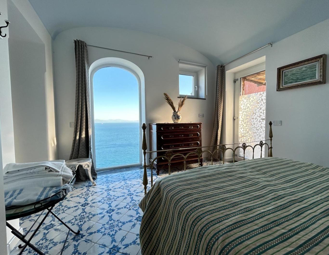 Alba - Zaffiro * Amalfi